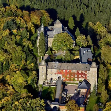 Hotel und Restaurant Burg Schnellenberg-3